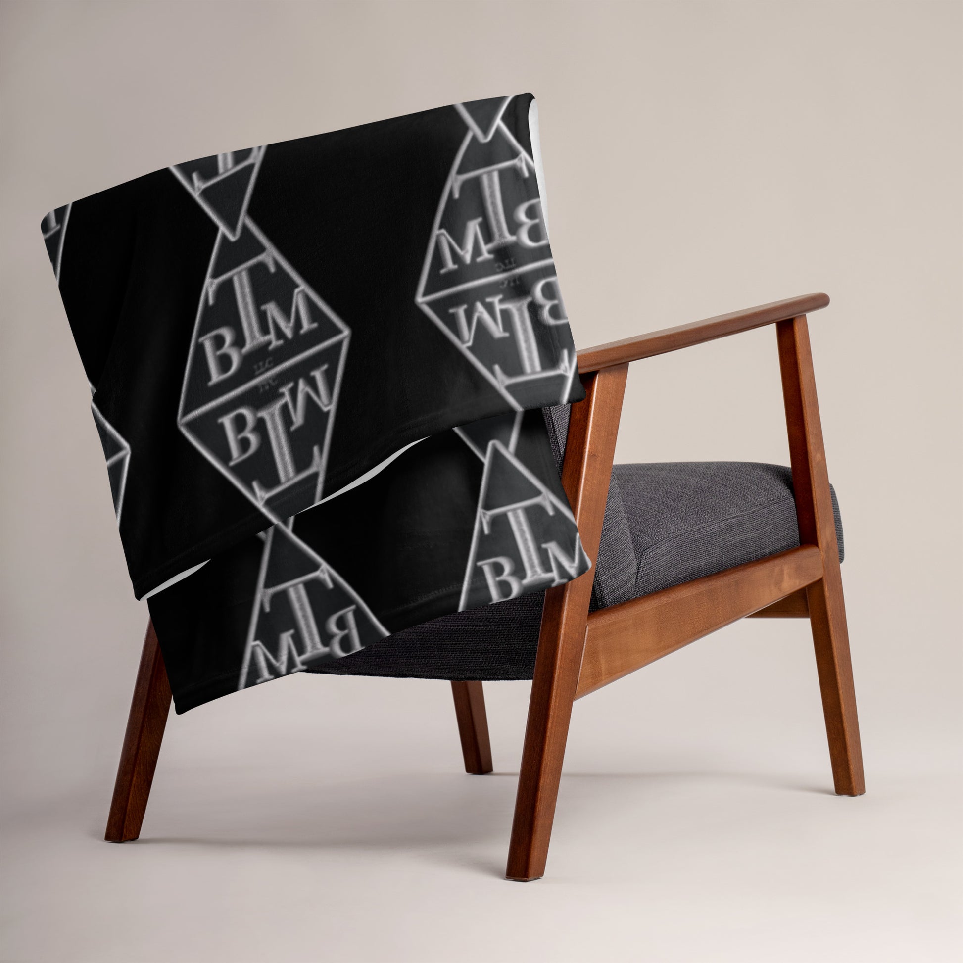 Throw Blanket BiggaThanMe LLC